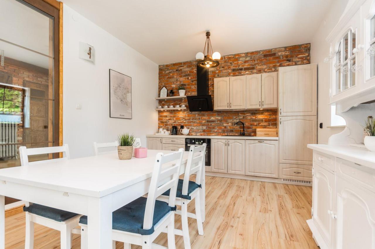 Hupkas Apartementy I Pokoje 얀타르 외부 사진